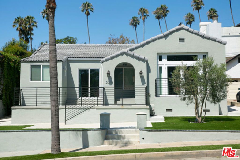205 Quincy Avenue, Long Beach