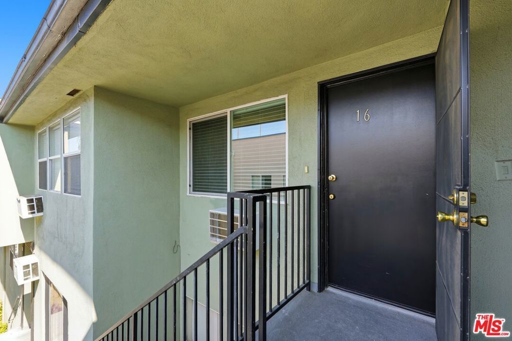 1818 N Kingsley Drive # 16, Los Angeles