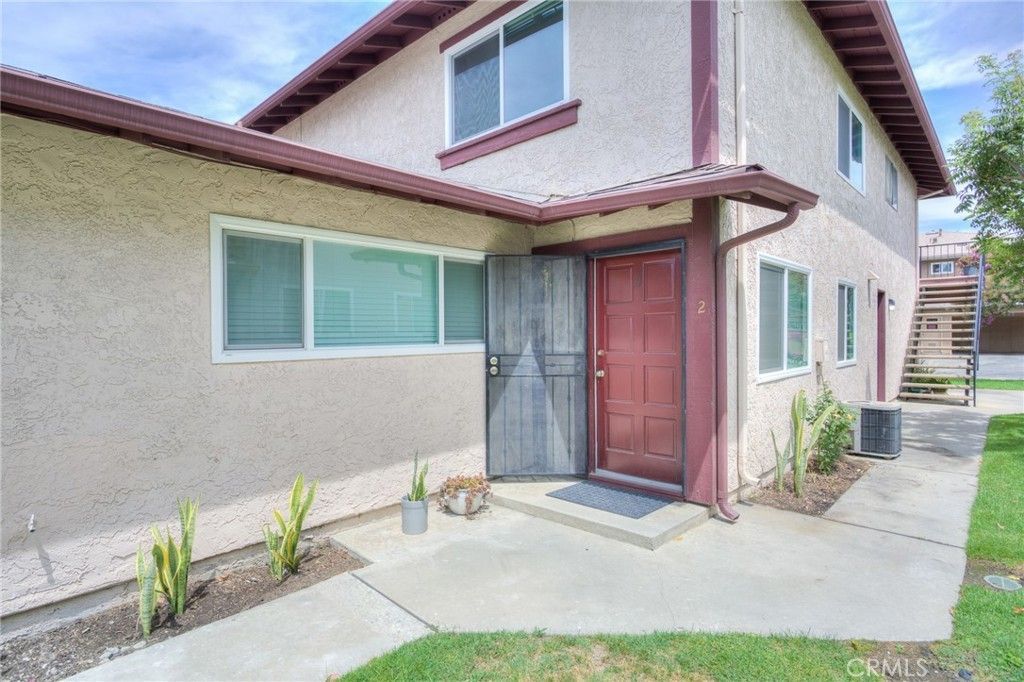 1085 W Sierra Madre # 2, Azusa