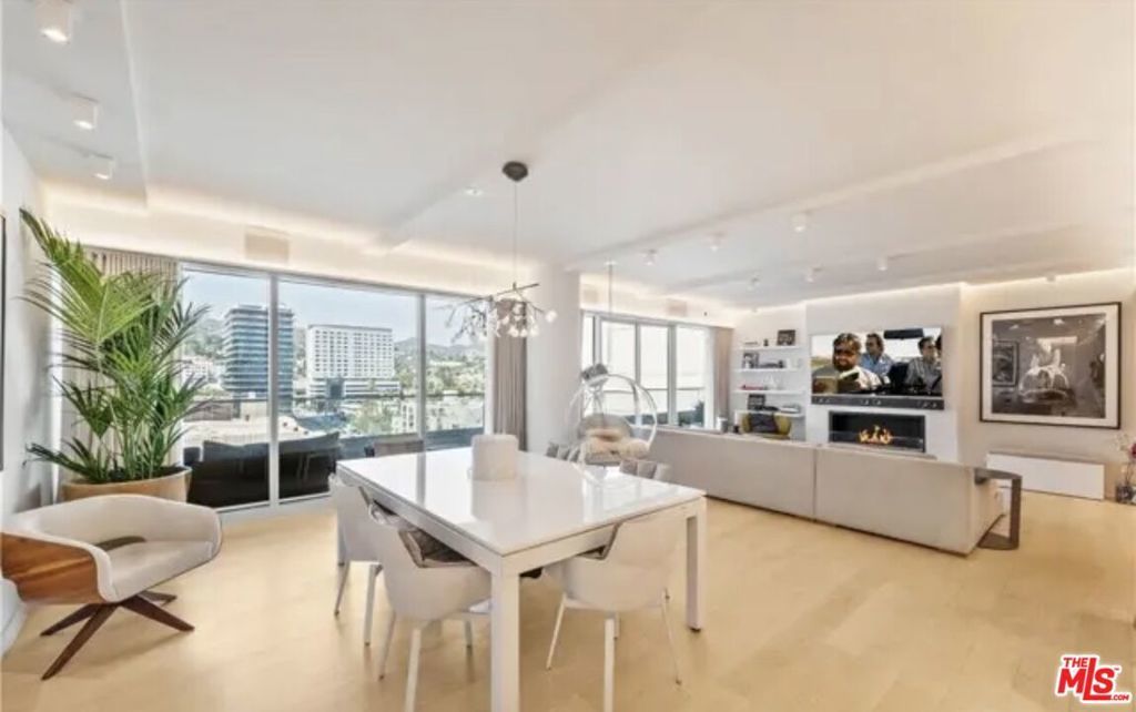 6250 Hollywood Boulevard # 12d, Los Angeles