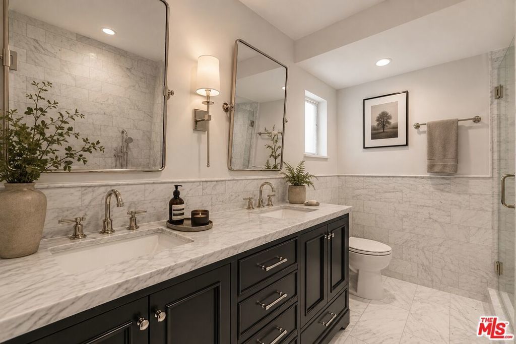 713 Walden Drive, Beverly Hills