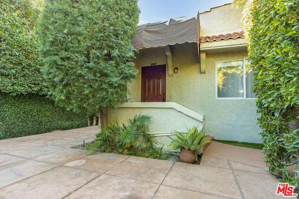 843 N Ogden Drive, Los Angeles