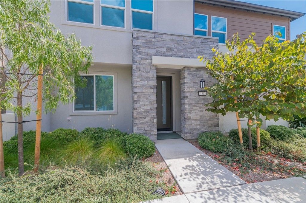 168 Sash, Irvine