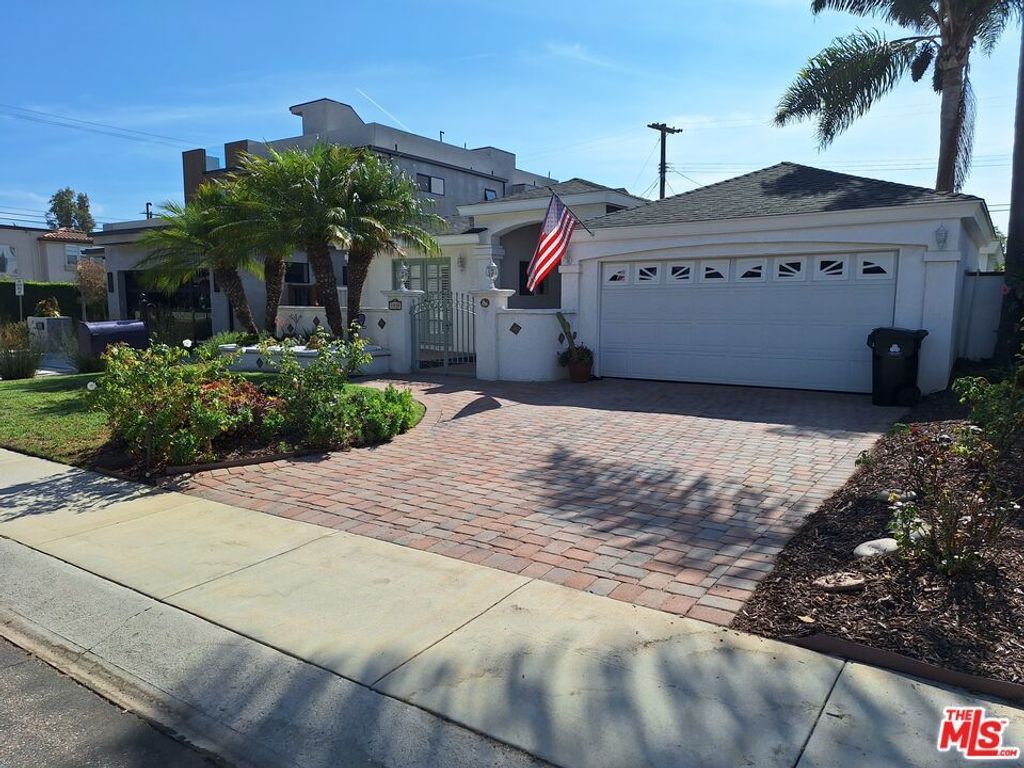 7539 Denrock Avenue, Los Angeles