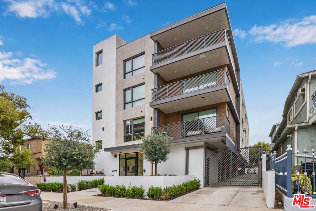 5657 Virginia Avenue # 303, Los Angeles