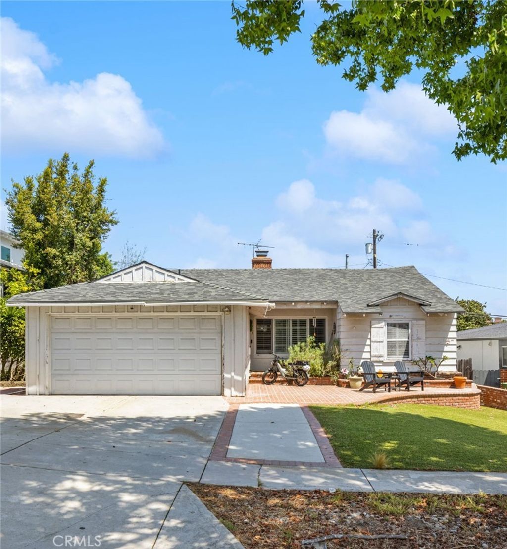 7323 W 91st, Los Angeles