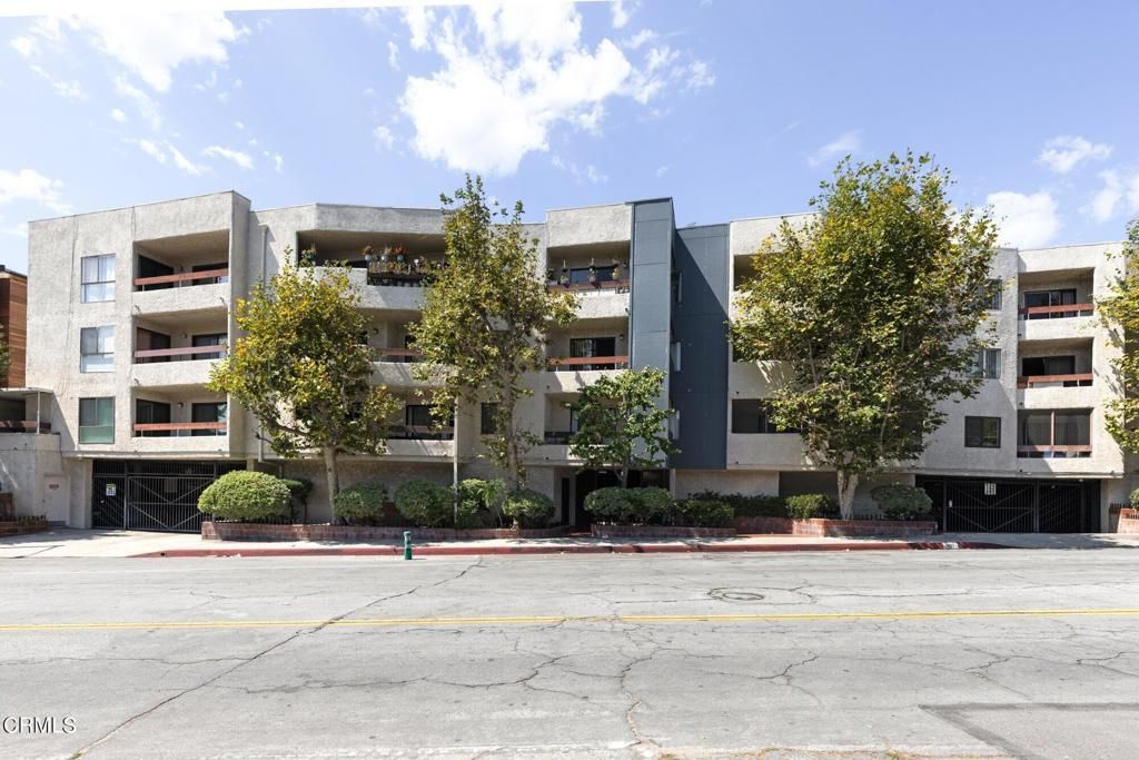 1037 N Vista Street # 202, West Hollywood