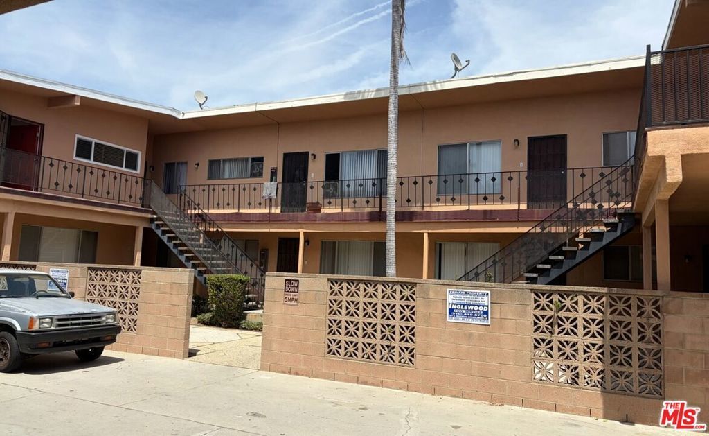 510 W Hyde Park Boulevard # 6 & 9, Inglewood