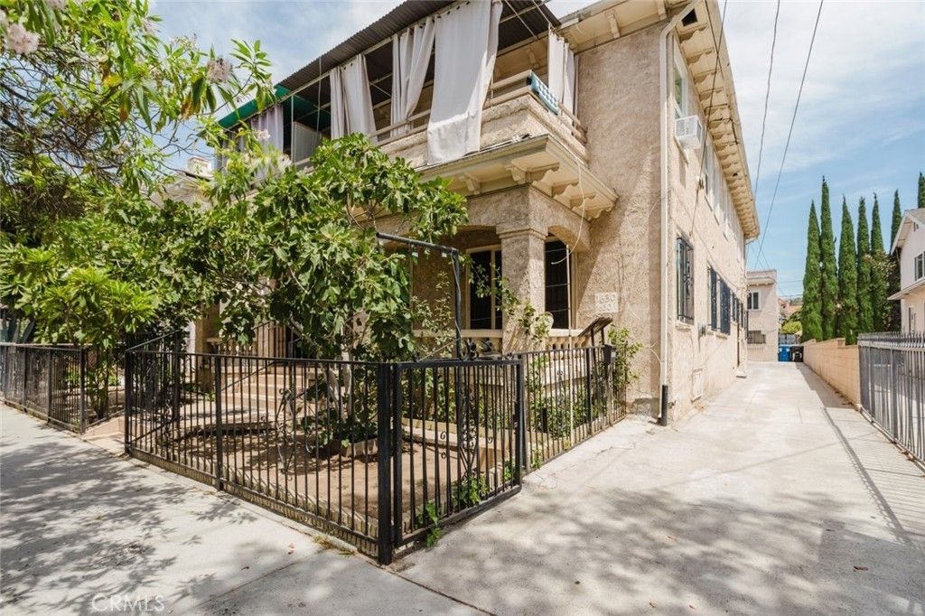 1634 N Alexandria Avenue, Los Angeles