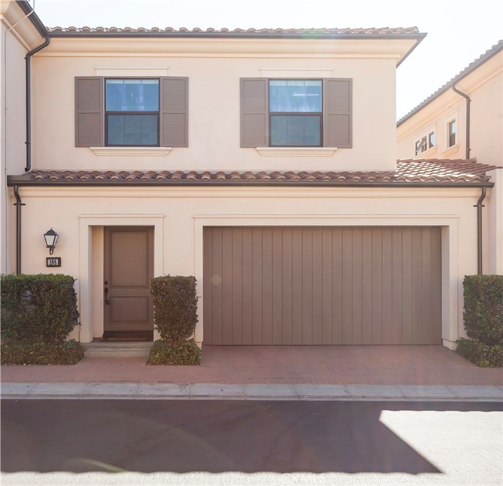 188 Crescent Moon, Irvine