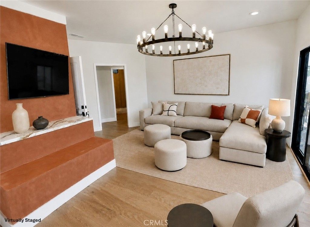 3434 Larissa, Los Angeles