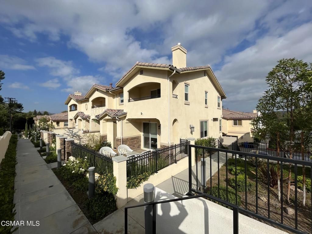 1204 Vista Heights Court, Newbury Park