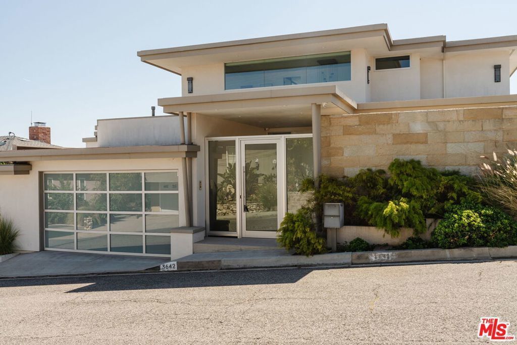 3642 Beverly Ridge Drive, Sherman Oaks