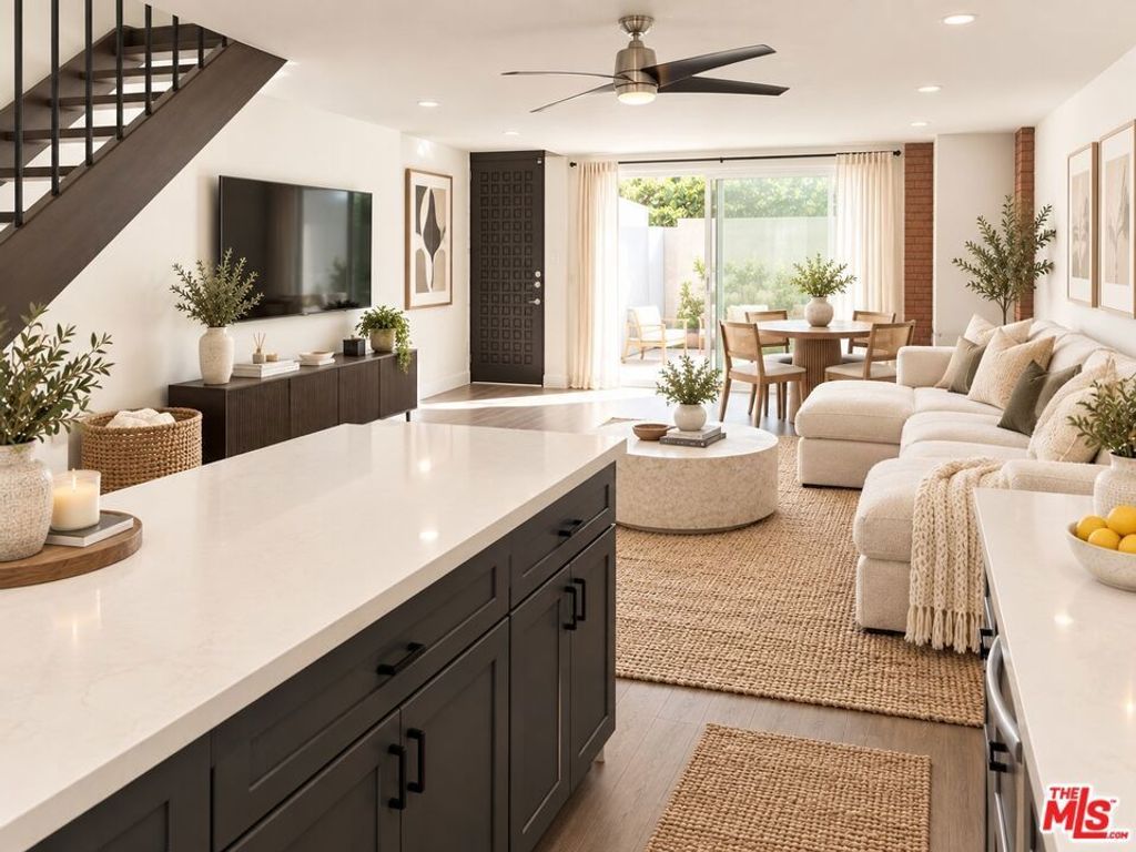 5951 Canterbury Drive # 14, Culver City