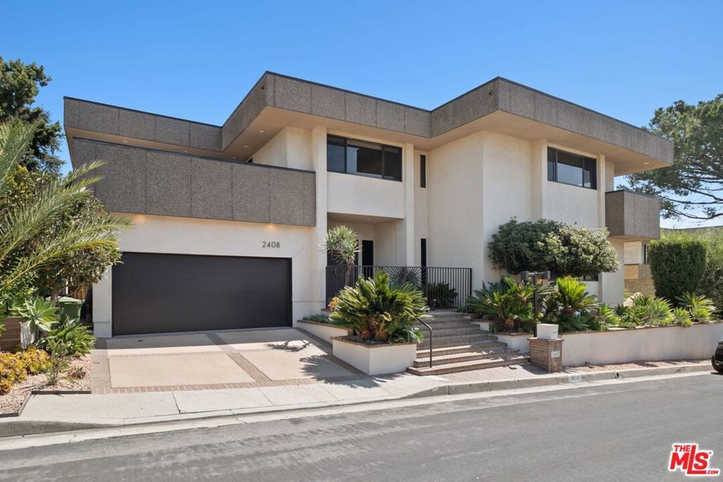 2408 Venus Drive, Los Angeles