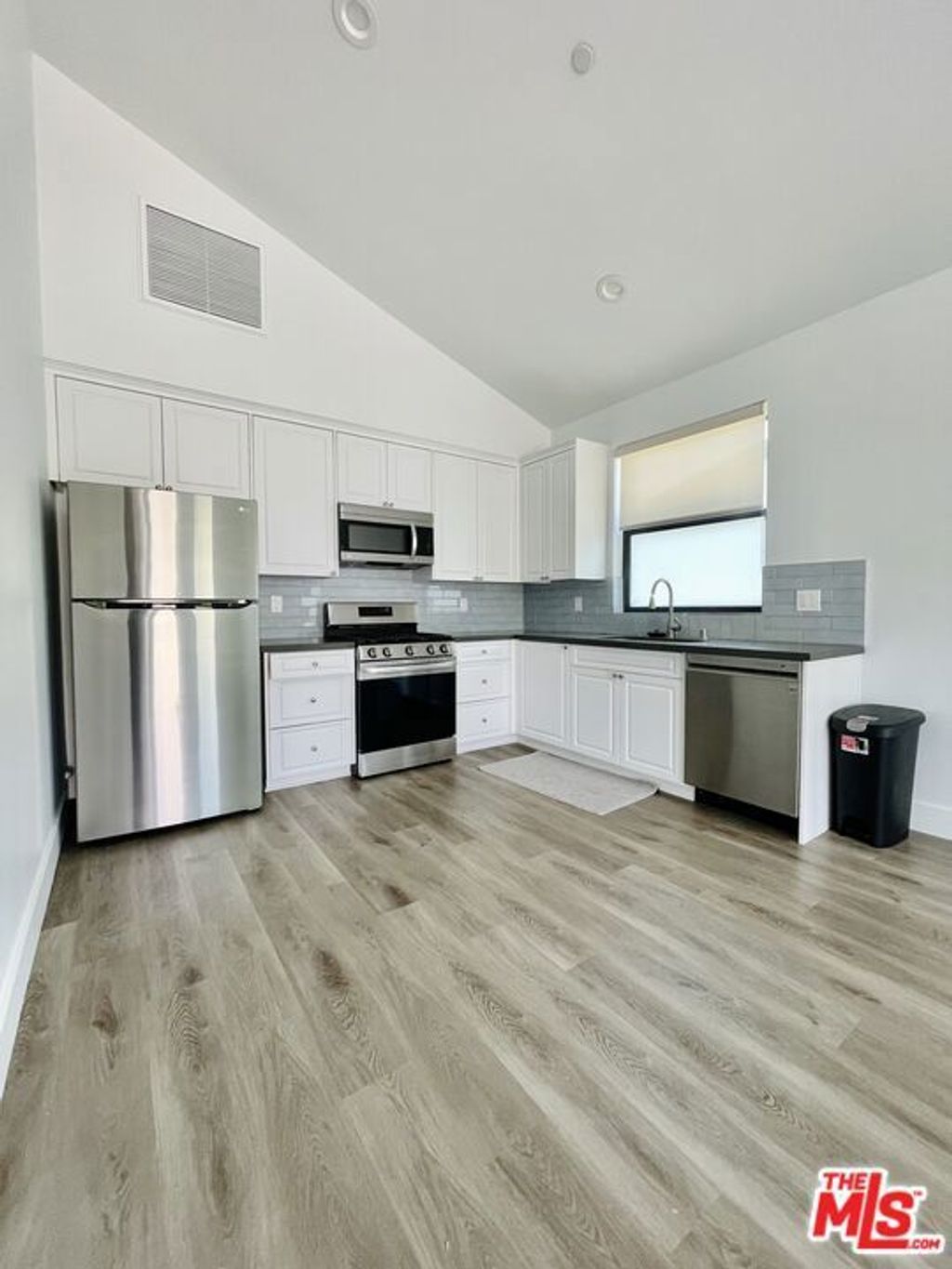 11922 Isis Avenue, Hawthorne