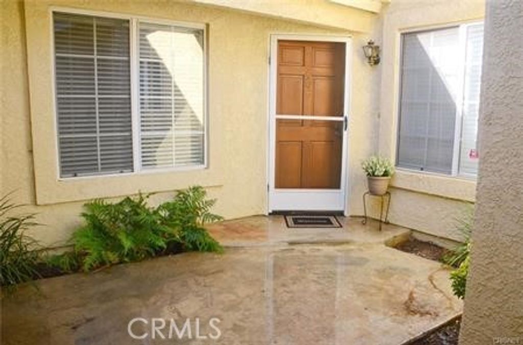 22919 Banyan, Saugus