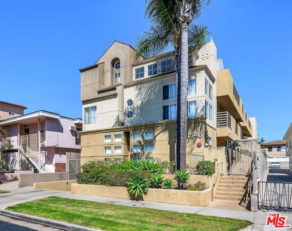 1546 Hi Point Street # 105, Los Angeles