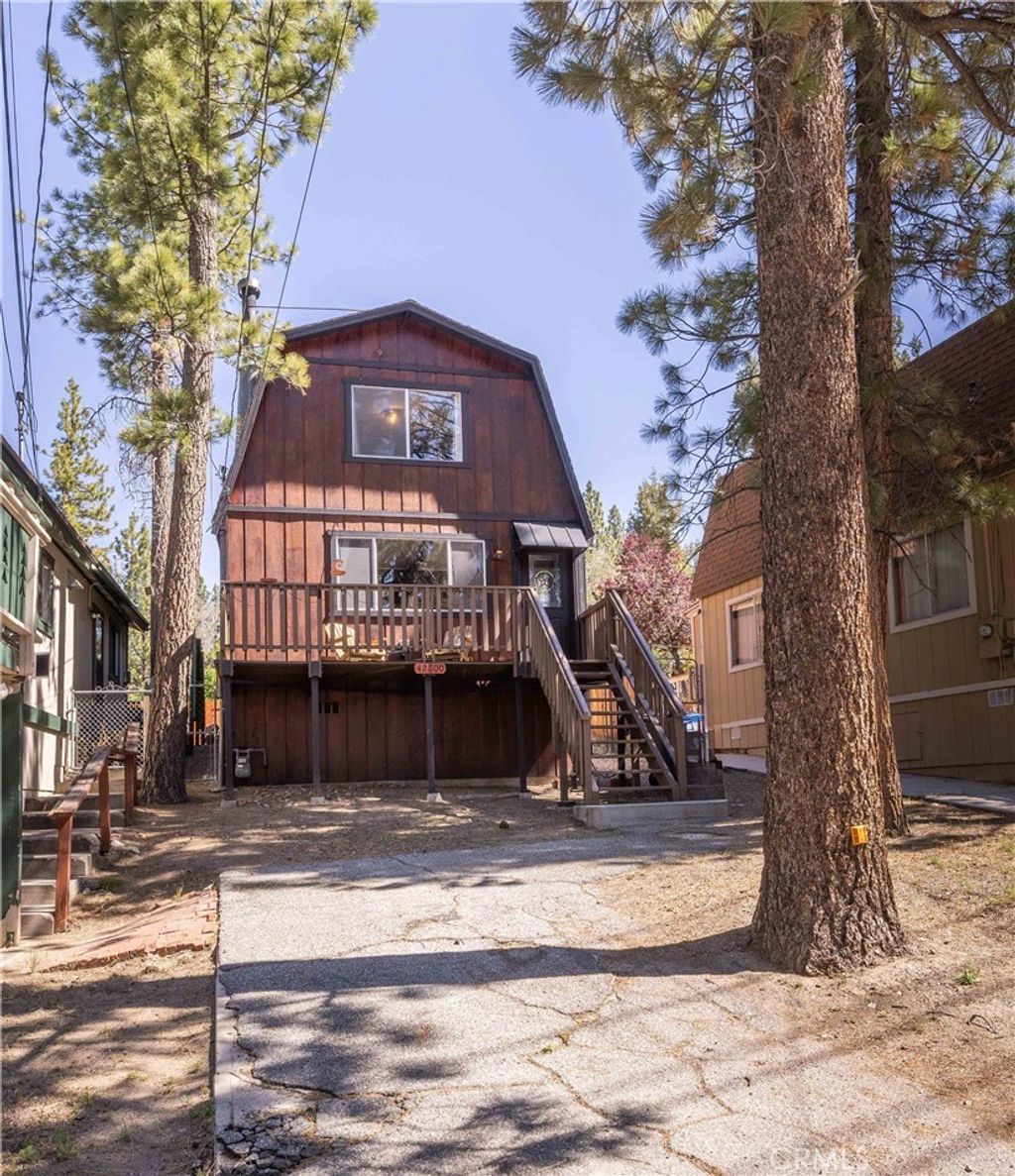 42800 Cougar, Big Bear Lake