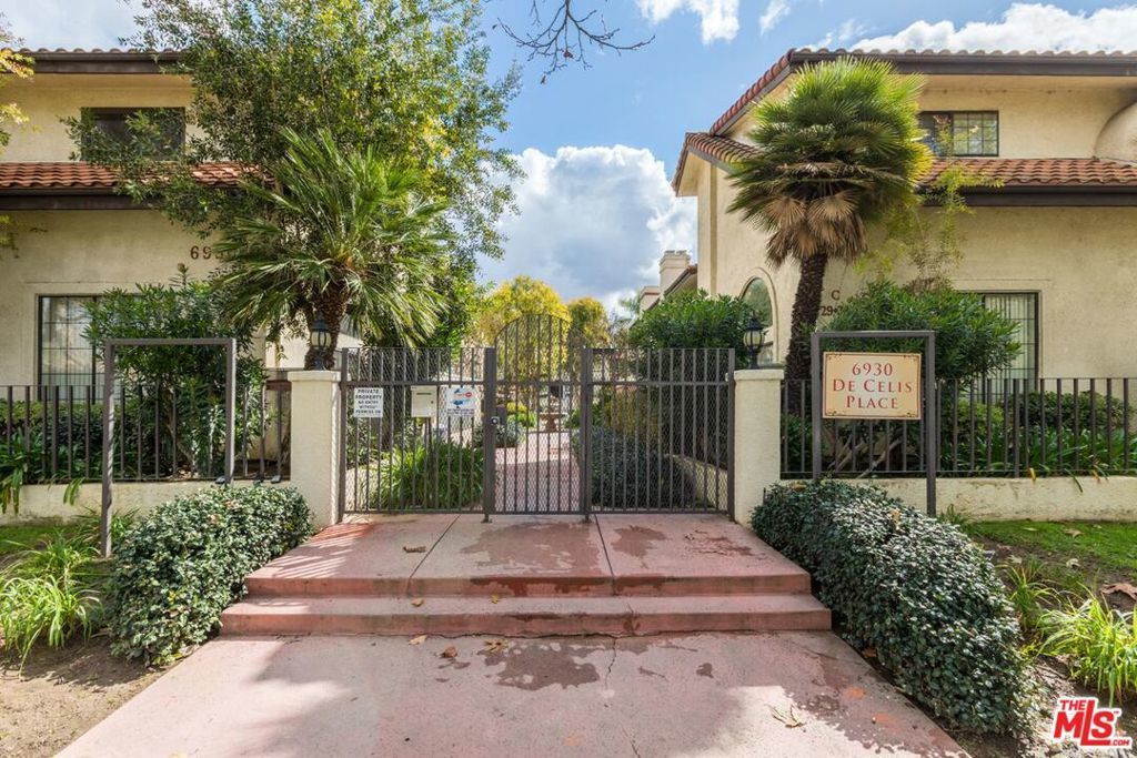 6930 De Celis Place # 34, Lake Balboa