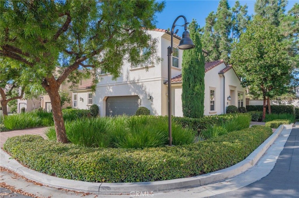 57 Sable, Irvine