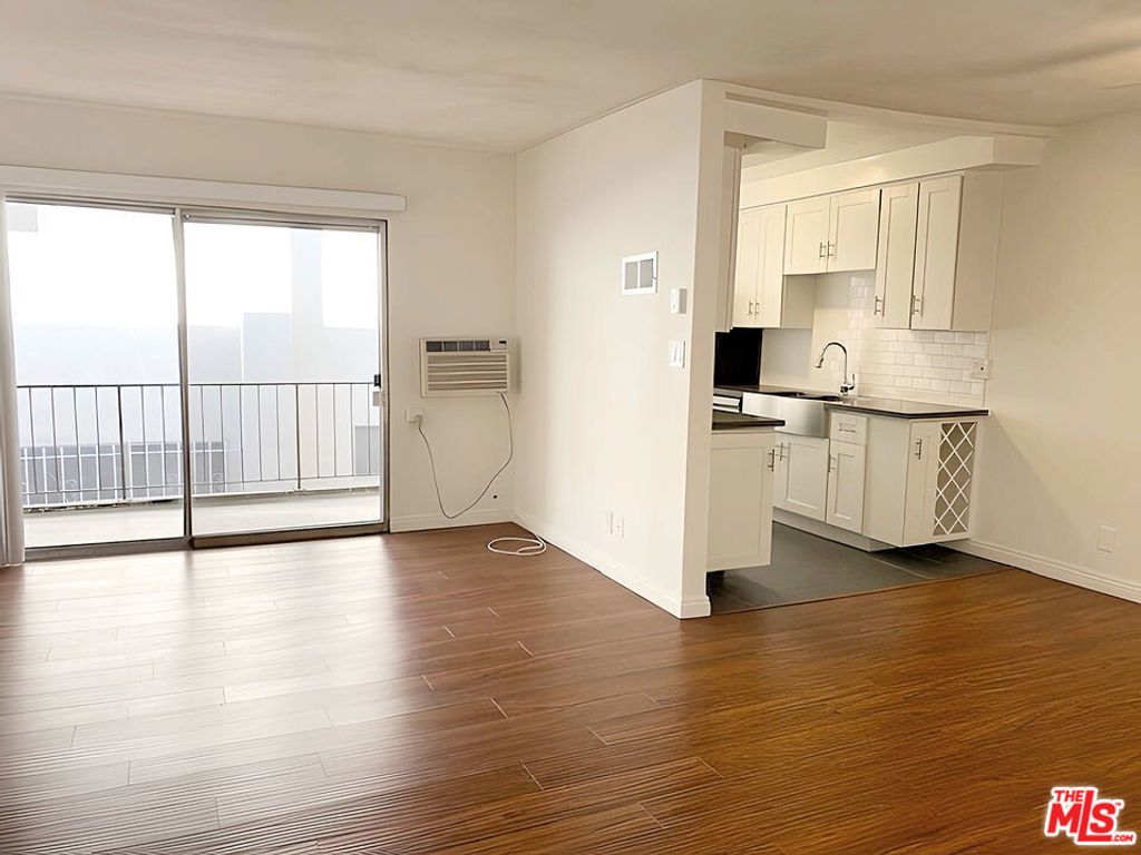1026 N Genesee Avenue # 9, Los Angeles