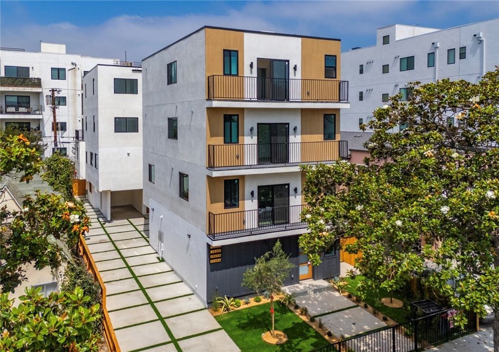 1063 S Corning Street # A, Los Angeles