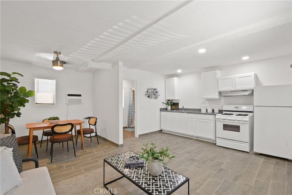 3008 N Arrowhead # B, San Bernardino