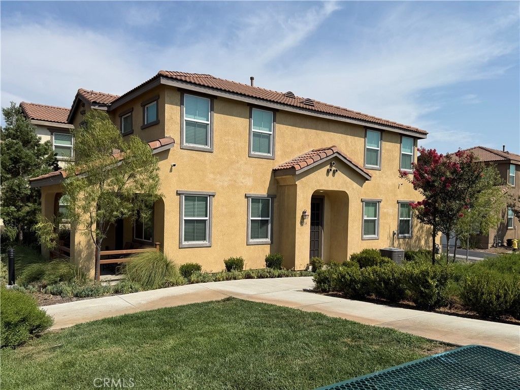 2116 Lavender, Colton