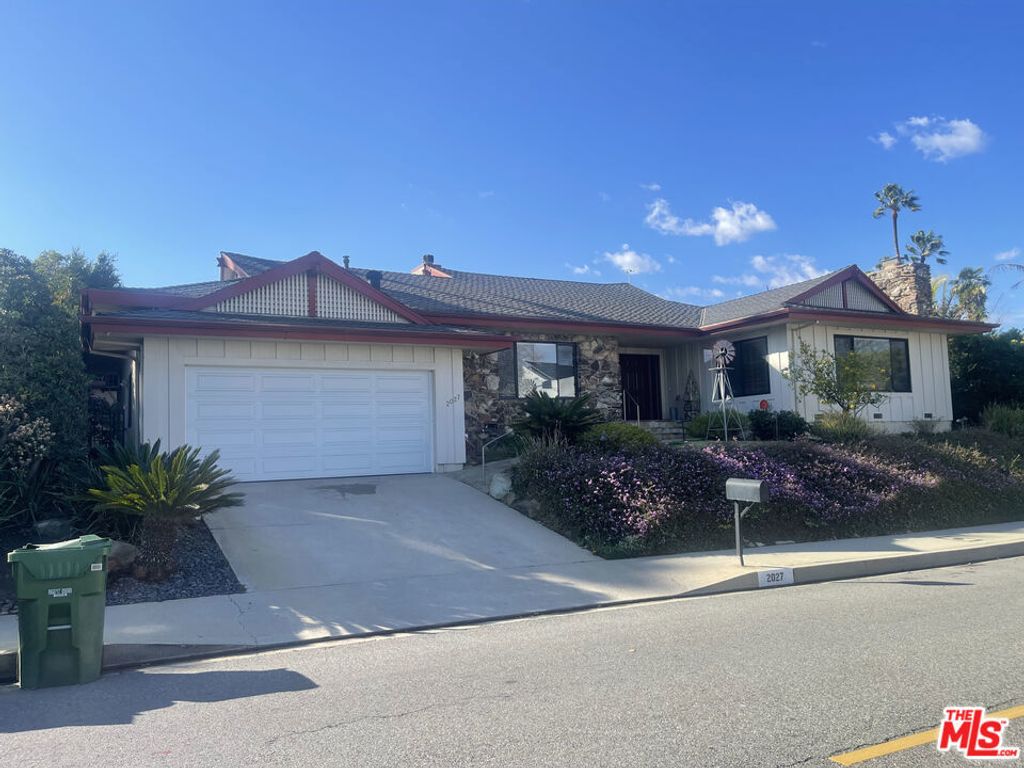 2027 Westridge Road, Los Angeles