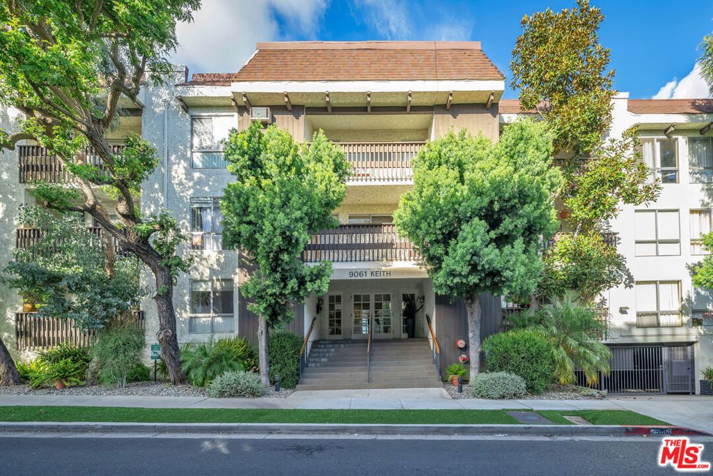 9061 Keith Avenue # 204, West Hollywood