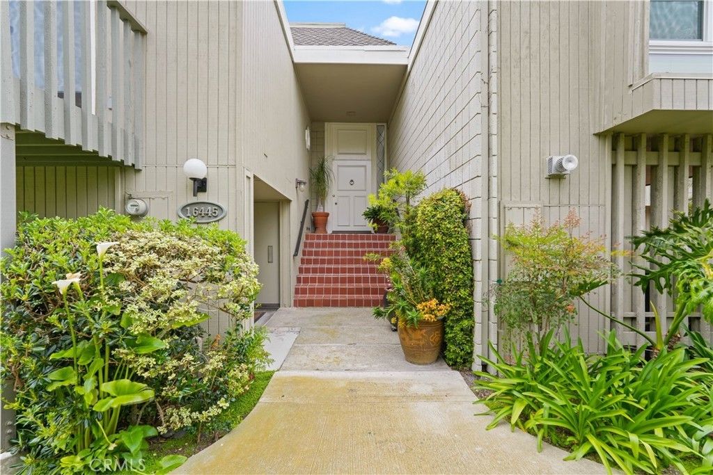 16445 Wimbledon, Huntington Beach