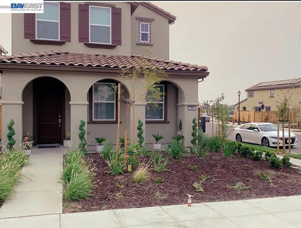 2266 S Stunham Ln, Mountain House