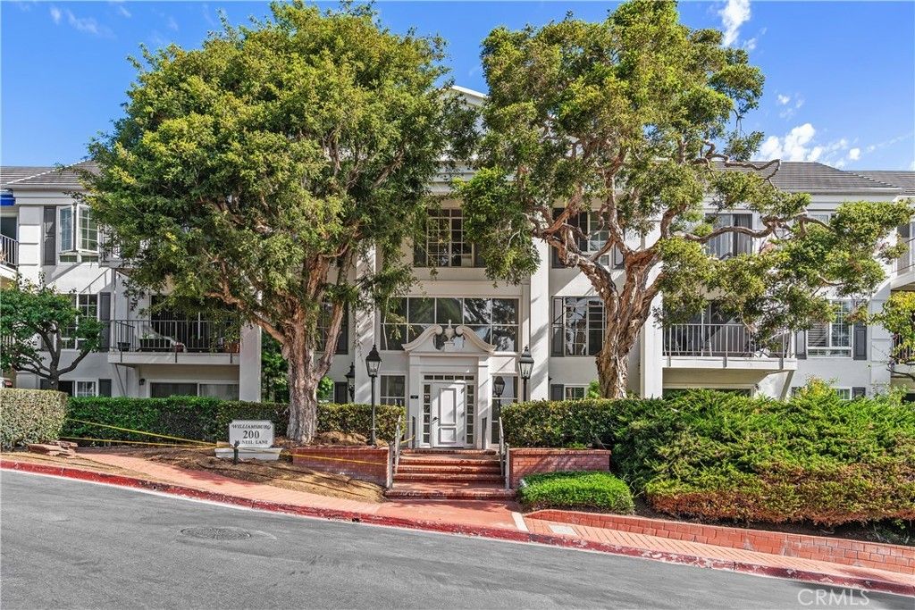 200 Mcneil # 215, Newport Beach