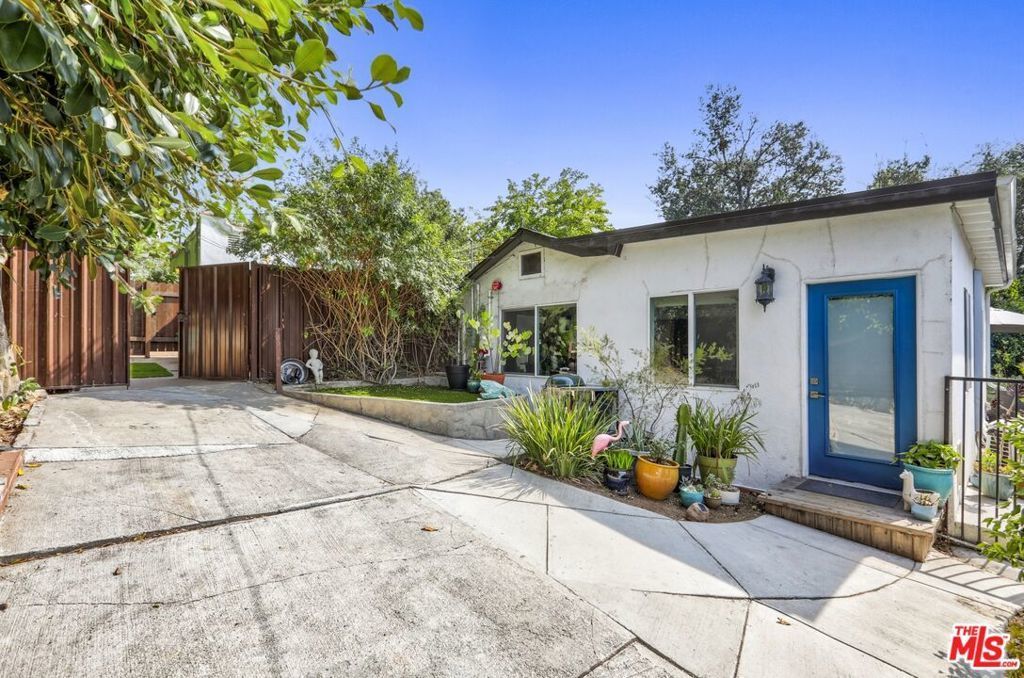 4935 1/2 Glacier, Los Angeles