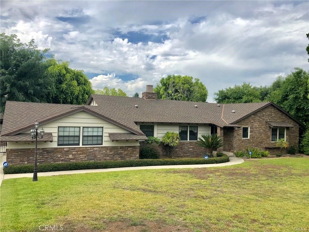 916 W Donington Street, Glendora