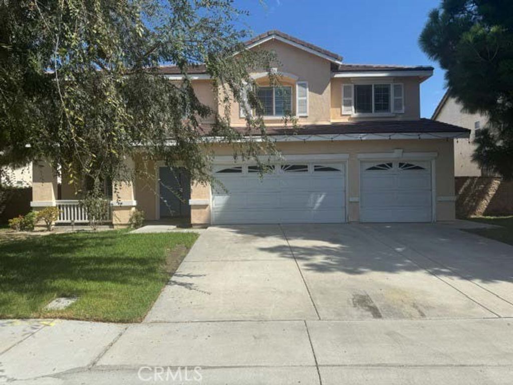 13884 Oak Tree, Corona