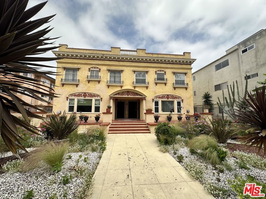 1406 S St Andrews Place, Los Angeles