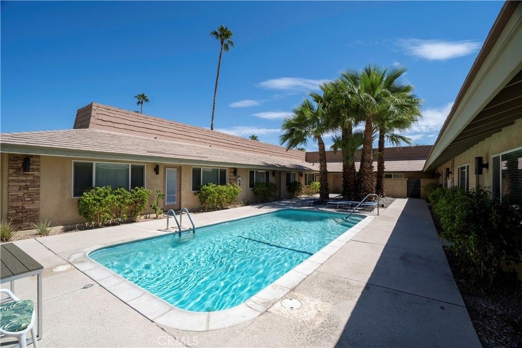 555 S Thornhill Road # 4, Palm Springs