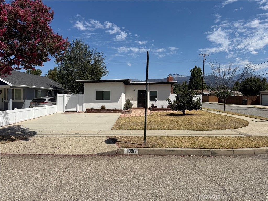 1395 A 3rd, La Verne