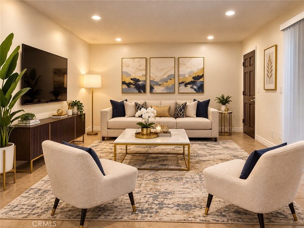 1146 E Lexington, Glendale
