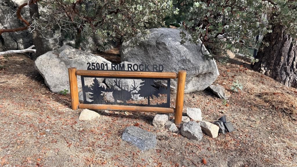 25001 Rim Rock Road, Idyllwild