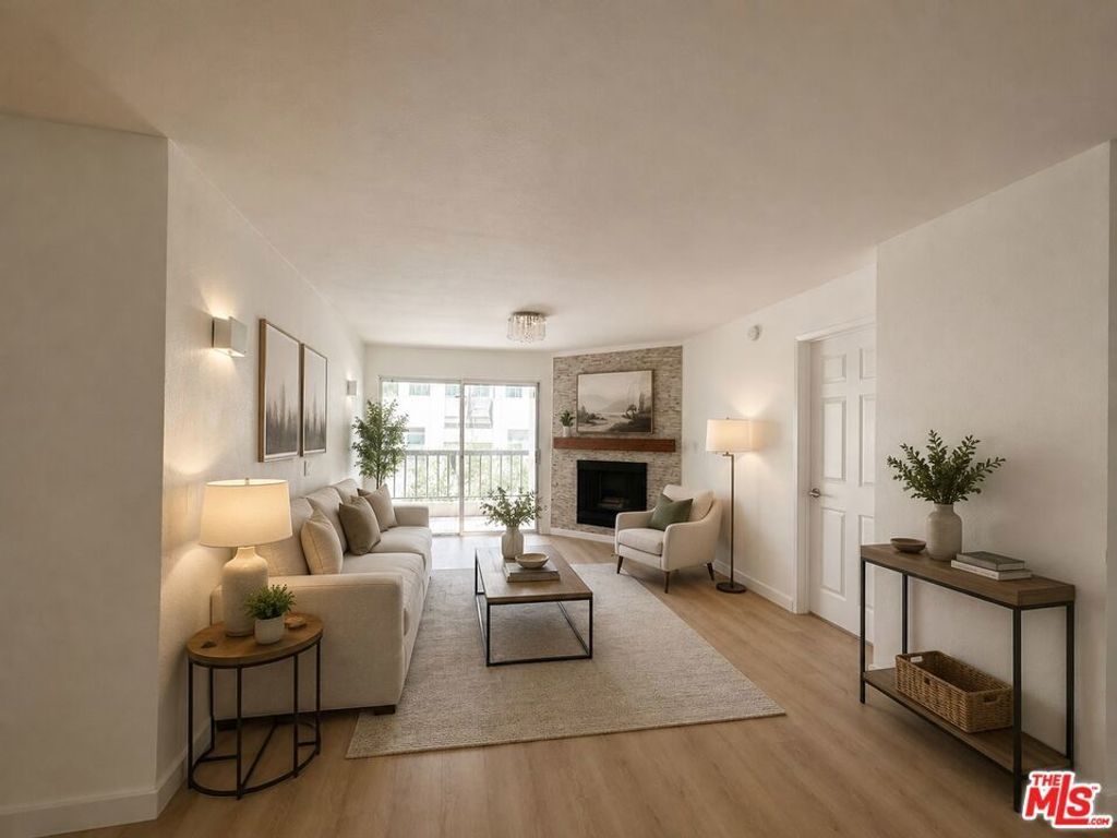 21400 Burbank Boulevard # 202, Woodland Hills