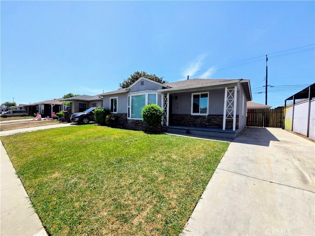 705 N Hillford Avenue, Compton