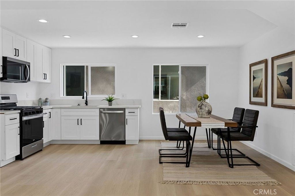 4747 Pixie, Lakewood