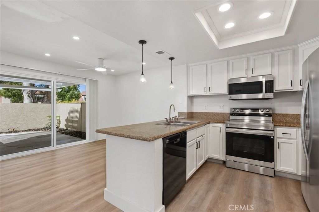 142 Stanford Court # 71, Irvine