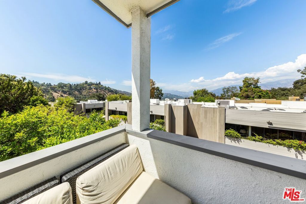 190 Arroyo Terrace # 305, Pasadena