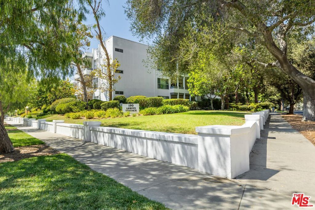 190 Arroyo Terrace # 305, Pasadena