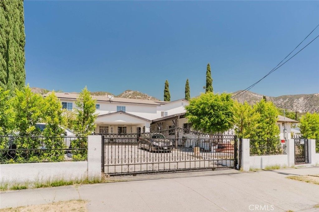 13501 Egbert Street, Sylmar