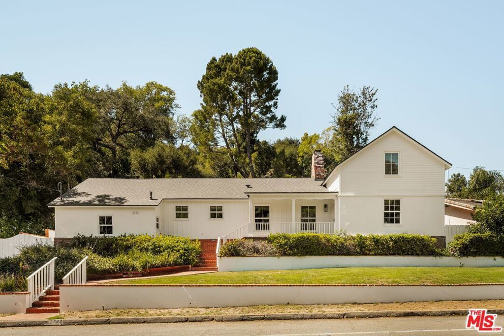2583 Hutton Drive, Los Angeles